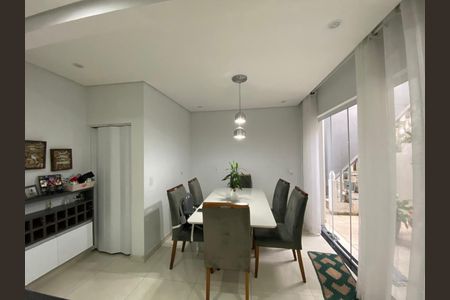 Casa para alugar com 213m², 2 quartos e 2 vagas Casa para alugar com 213m², 2 quartos e 2 vagasCozinha