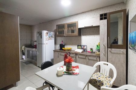Casa à venda com 90m², 2 quartos e 1 vaga Casa à venda com 90m², 2 quartos e 1 vagaCozinha