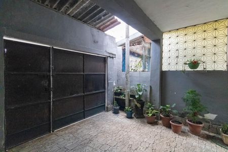 Casa à venda com 90m², 2 quartos e 1 vaga Casa à venda com 90m², 2 quartos e 1 vagaGaragem