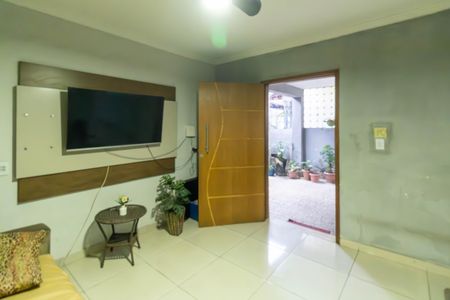 Casa à venda com 90m², 2 quartos e 1 vaga Casa à venda com 90m², 2 quartos e 1 vagaSala