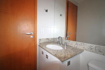 Apartamento para alugar com 151m², 3 quartos e 1 vagaBanheiro da suíte