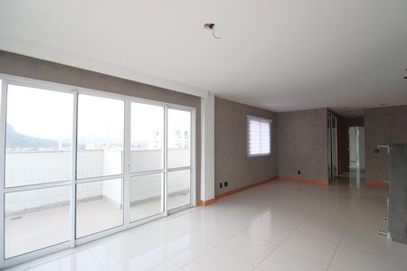 Apartamento para alugar com 151m², 3 quartos e 1 vagaSala