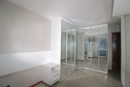Apartamento para alugar com 151m², 3 quartos e 1 vagaSuíte