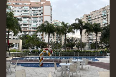 Apartamento para alugar com 151m², 3 quartos e 1 vaga Apartamento para alugar com 151m², 3 quartos e 1 vagaÁrea comum - Piscina