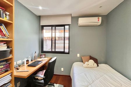 Quarto 3 de apartamento à venda com 3 quartos, 28m² em Copacabana, Rio de Janeiro