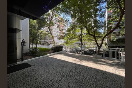 Fachada  de apartamento à venda com 3 quartos, 28m² em Copacabana, Rio de Janeiro