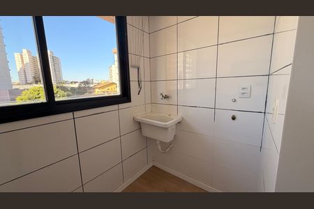 Apartamento para alugar com 65m², 2 quartos e 1 vagaÁrea de Serviço