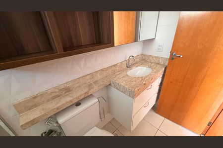 Apartamento para alugar com 65m², 2 quartos e 1 vagaBanheiro da Suíte