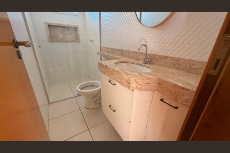 Apartamento para alugar com 65m², 2 quartos e 1 vagaBanheiro Corredor
