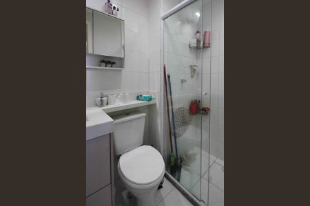 Banheiro de apartamento à venda com 2 quartos, 45m² em Vila Fatima, São Paulo