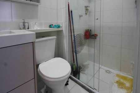 Banheiro de apartamento à venda com 2 quartos, 45m² em Vila Fatima, São Paulo