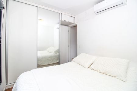 Apartamento à venda com 54m², 2 quartos e 1 vaga Apartamento à venda com 54m², 2 quartos e 1 vagaSuíte