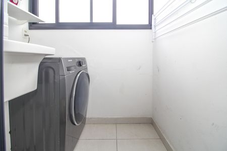 Apartamento à venda com 54m², 2 quartos e 1 vaga Apartamento à venda com 54m², 2 quartos e 1 vagaLavanderia