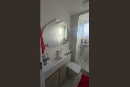 Banheiro de apartamento para alugar com 2 quartos, 47m² em Buritis, Belo Horizonte