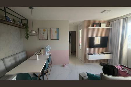 Sala de apartamento para alugar com 2 quartos, 47m² em Buritis, Belo Horizonte
