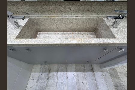 Apartamento à venda com 92m², 3 quartos e 2 vagasSuíte - Banheiro