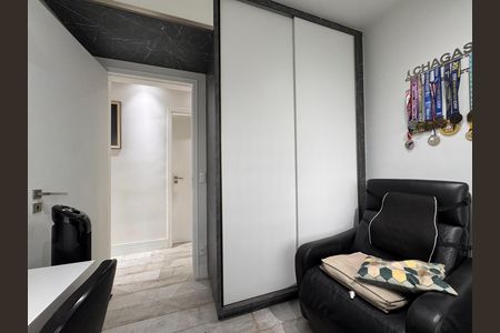 Apartamento à venda com 92m², 3 quartos e 2 vagasQuarto 2