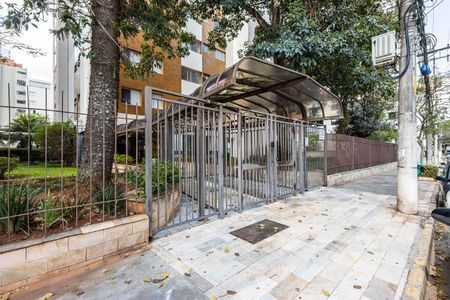 Fachada de apartamento para alugar com 2 quartos, 62m² em Sumaré, São Paulo