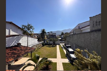 Casa de condomínio para alugar com 200m², 3 quartos e 3 vagas Casa de condomínio para alugar com 200m², 3 quartos e 3 vagasVaranda