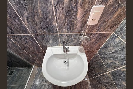 Casa de condomínio para alugar com 200m², 3 quartos e 3 vagas Casa de condomínio para alugar com 200m², 3 quartos e 3 vagasSuíte 2 - Banheiro