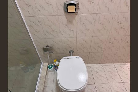 Casa de condomínio para alugar com 200m², 3 quartos e 3 vagas Casa de condomínio para alugar com 200m², 3 quartos e 3 vagasSuíte 1 - Banheiro