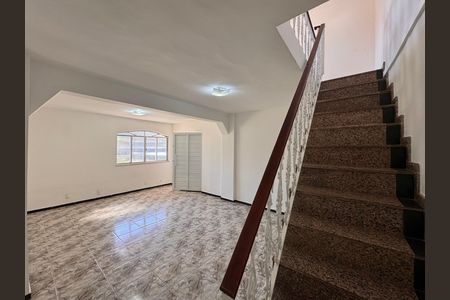 Casa de Condomínio para alugar com 3 quartos, 200m² em Recreio dos Bandeirantes, Rio de Janeiro
