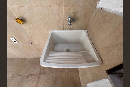 Casa de condomínio para alugar com 200m², 3 quartos e 3 vagas Casa de condomínio para alugar com 200m², 3 quartos e 3 vagasÁrea de Serviço