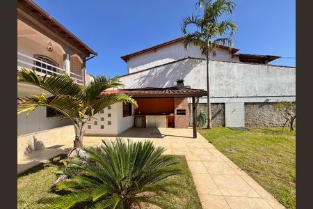 Casa de condomínio para alugar com 200m², 3 quartos e 3 vagas Casa de condomínio para alugar com 200m², 3 quartos e 3 vagasÁrea externa