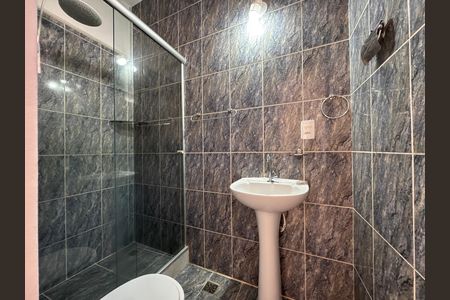 Casa de condomínio para alugar com 200m², 3 quartos e 3 vagas Casa de condomínio para alugar com 200m², 3 quartos e 3 vagasSuíte 2 - Banheiro