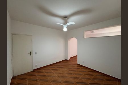 Casa de condomínio para alugar com 200m², 3 quartos e 3 vagas Casa de condomínio para alugar com 200m², 3 quartos e 3 vagasQuarto