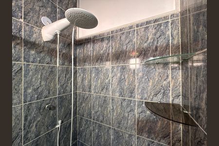 Casa de condomínio para alugar com 200m², 3 quartos e 3 vagas Casa de condomínio para alugar com 200m², 3 quartos e 3 vagasSuíte 2 - Banheiro
