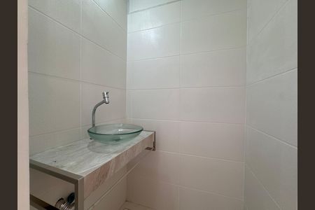 Casa de condomínio para alugar com 200m², 3 quartos e 3 vagas Casa de condomínio para alugar com 200m², 3 quartos e 3 vagasLavatório