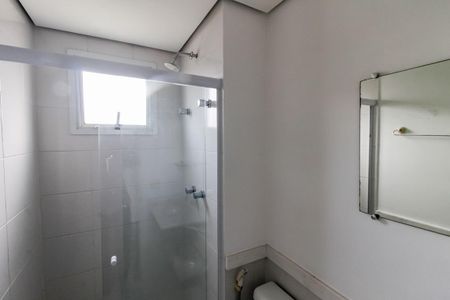 Apartamento para alugar com 190m², 4 quartos e 3 vagas Apartamento para alugar com 190m², 4 quartos e 3 vagasBanheiro da Suíte 1