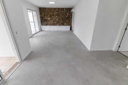 Apartamento para alugar com 190m², 4 quartos e 3 vagas Apartamento para alugar com 190m², 4 quartos e 3 vagasSala