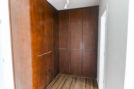 Apartamento para alugar com 190m², 4 quartos e 3 vagas Apartamento para alugar com 190m², 4 quartos e 3 vagasCloset da suíte 3