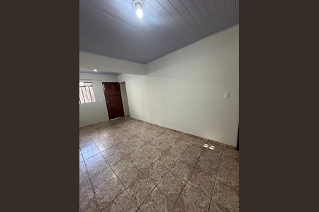 Casa para alugar com 50m², 2 quartos e sem vaga