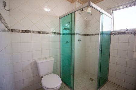 Apartamento para alugar com 65m², 2 quartos e 2 vagas Apartamento para alugar com 65m², 2 quartos e 2 vagasBanheiro