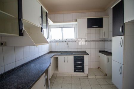 Apartamento para alugar com 65m², 2 quartos e 2 vagas Apartamento para alugar com 65m², 2 quartos e 2 vagasCozinha