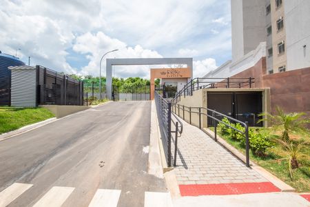 Apartamento para alugar com 46m², 2 quartos e 1 vaga Apartamento para alugar com 46m², 2 quartos e 1 vagaFachada