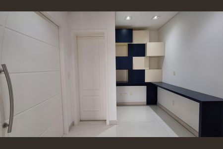 Apartamento para alugar com 175m², 3 quartos e 3 vagas Apartamento para alugar com 175m², 3 quartos e 3 vagasHall de entrada