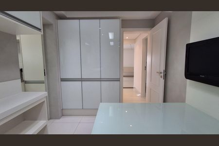 Apartamento para alugar com 175m², 3 quartos e 3 vagas Apartamento para alugar com 175m², 3 quartos e 3 vagasCozinha