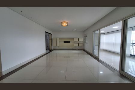 Apartamento para alugar com 3 quartos, 175m² em Santo Antônio, São Caetano do Sul