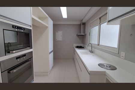 Apartamento para alugar com 175m², 3 quartos e 3 vagas Apartamento para alugar com 175m², 3 quartos e 3 vagasCozinha