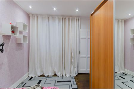 Casa à venda com 150m², 4 quartos e sem vaga Casa à venda com 150m², 4 quartos e sem vagaQuarto 2