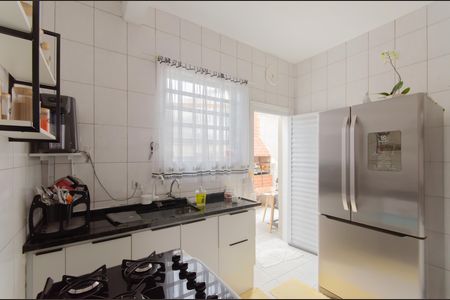 Casa à venda com 150m², 4 quartos e sem vaga Casa à venda com 150m², 4 quartos e sem vagaCozinha