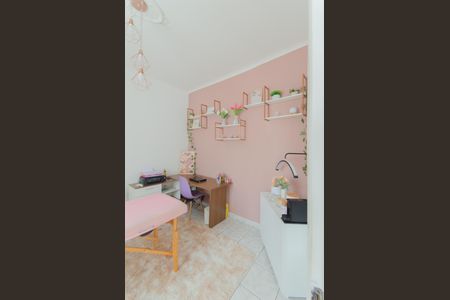 Casa à venda com 150m², 4 quartos e sem vaga Casa à venda com 150m², 4 quartos e sem vagaQuarto 4