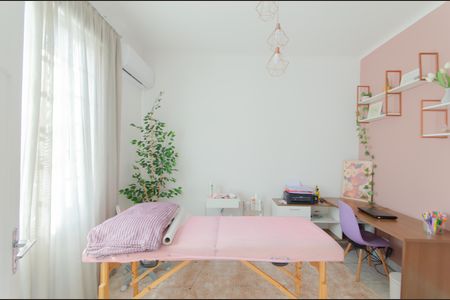 Casa à venda com 150m², 4 quartos e sem vaga Casa à venda com 150m², 4 quartos e sem vagaQuarto 4