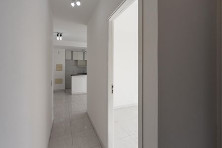 Corredor de apartamento para alugar com 2 quartos, 56m² em Lapa, São Paulo