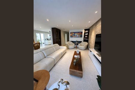 Casa de condomínio para alugar com 250m², 4 quartos e 3 vagas Casa de condomínio para alugar com 250m², 4 quartos e 3 vagasSala de Estar
