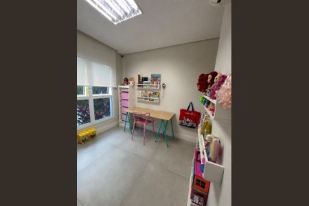 Casa de condomínio para alugar com 250m², 4 quartos e 3 vagas Casa de condomínio para alugar com 250m², 4 quartos e 3 vagasBrinquedoteca